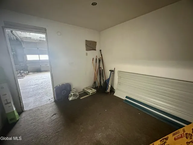 $962,000 | 46 Highway 146, Mechanicville, NY 12118