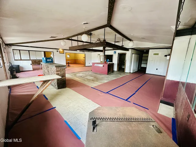 $962,000 | 46 Highway 146, Mechanicville, NY 12118