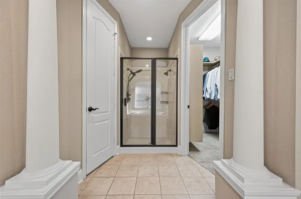 $725,000 | 2007 Cliff Manor Drive, Conroe, TX 77304