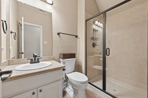 $699,999 | 2007 Cliff Manor Drive, Conroe, TX 77304