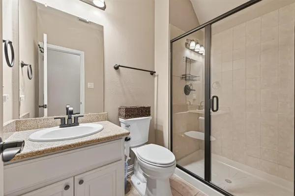 $725,000 | 2007 Cliff Manor Drive, Conroe, TX 77304