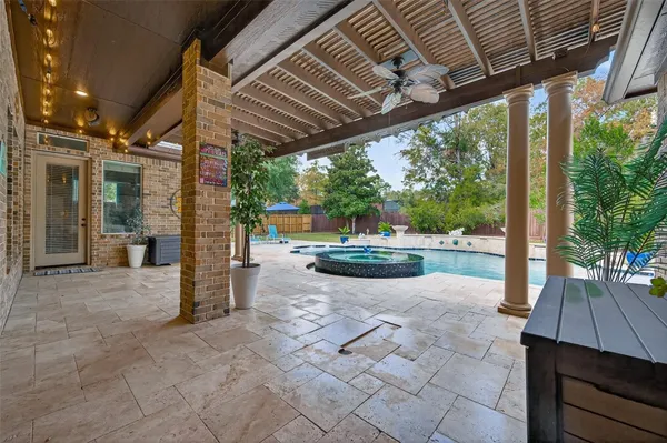 $699,999 | 2007 Cliff Manor Drive, Conroe, TX 77304