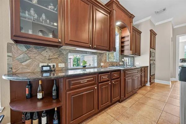 $699,999 | 2007 Cliff Manor Drive, Conroe, TX 77304