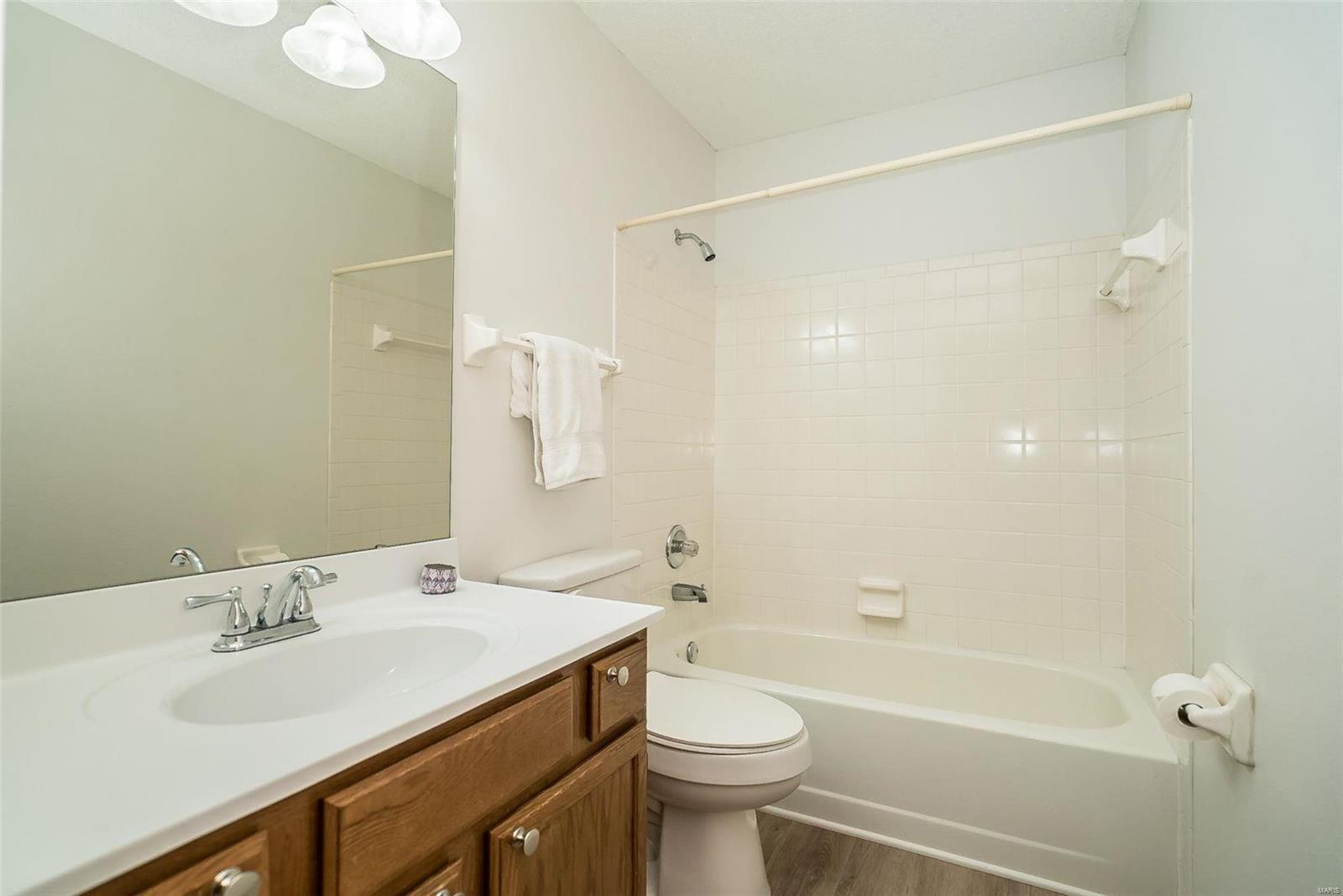 552 Spring Glen Drive Ballwin, MO 63021 - Photo 19 of 28 Gallery Image 19