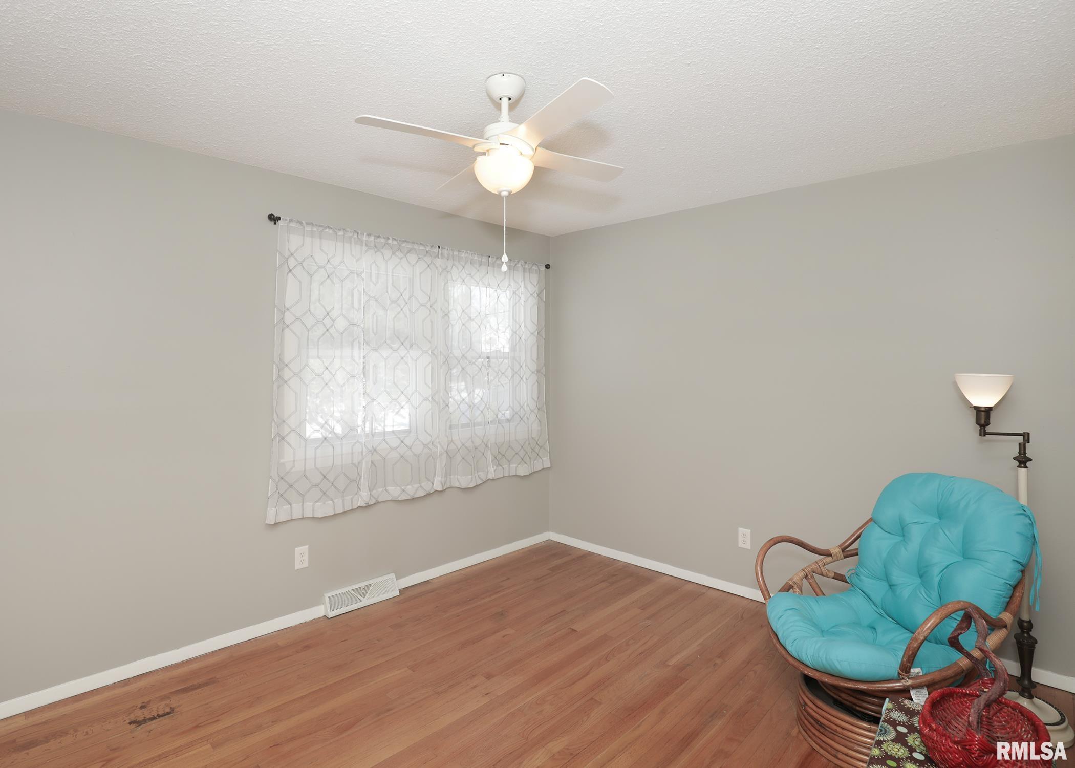 3410 Fairhaven Road Davenport, IA 52807 - Photo 17 of 28 Gallery Image 17