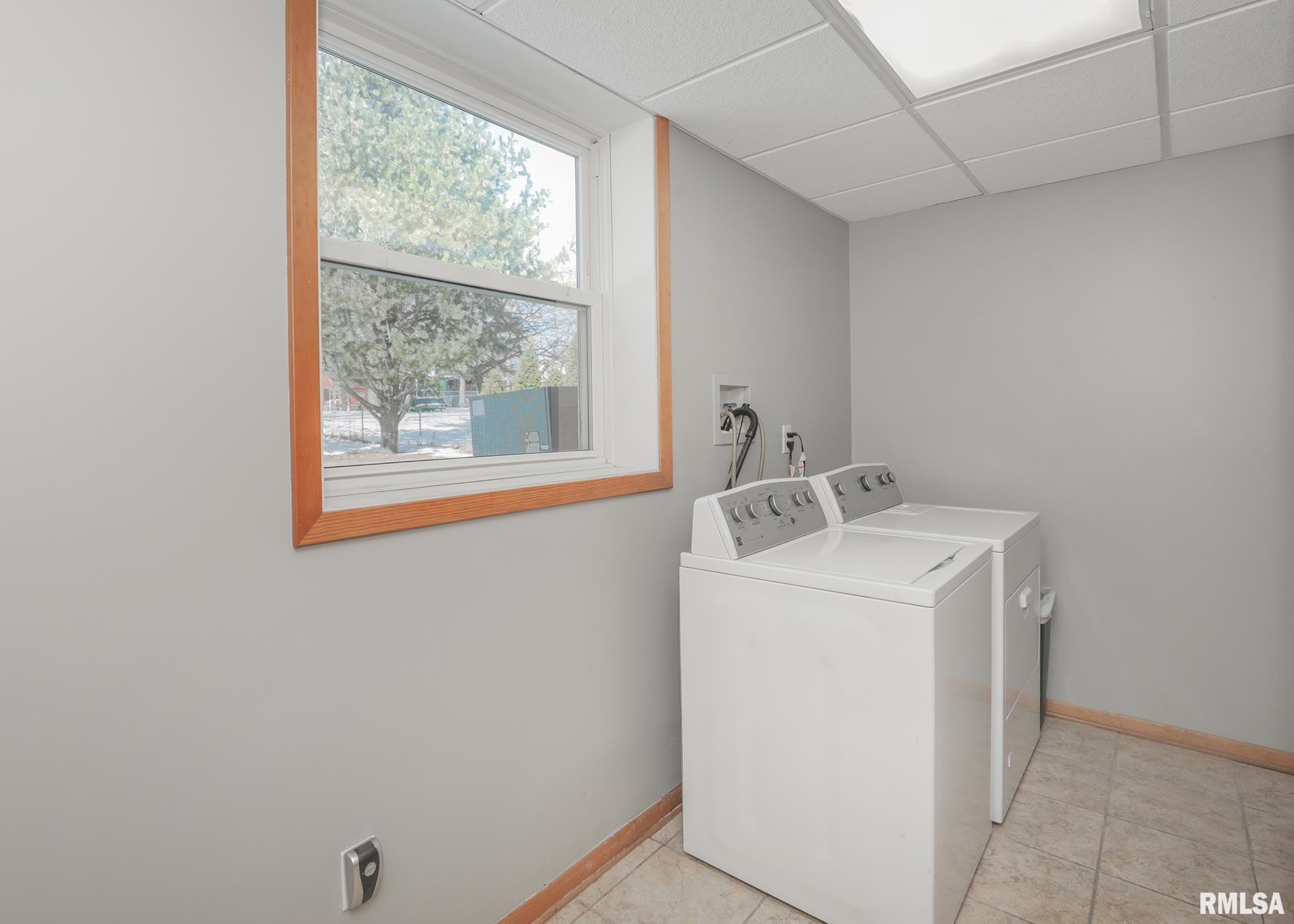 3410 Fairhaven Road Davenport, IA 52807 - Photo 23 of 28 Gallery Image 23