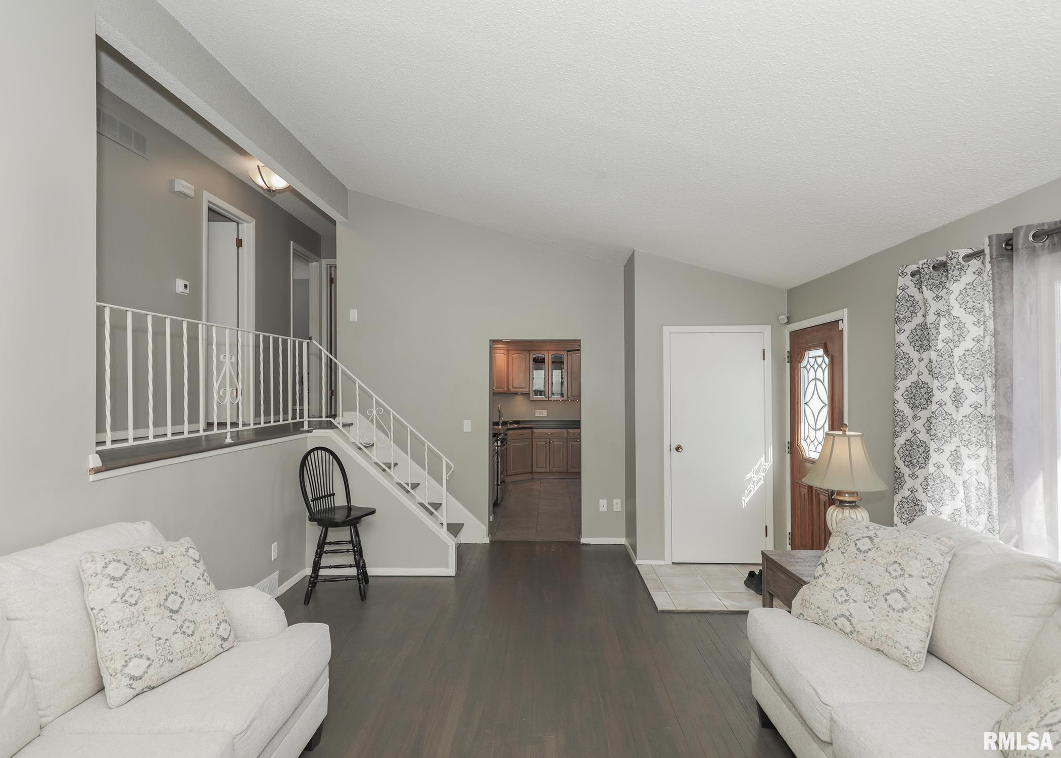 3410 Fairhaven Road Davenport, IA 52807 - Photo 9 of 28 Gallery Image 9