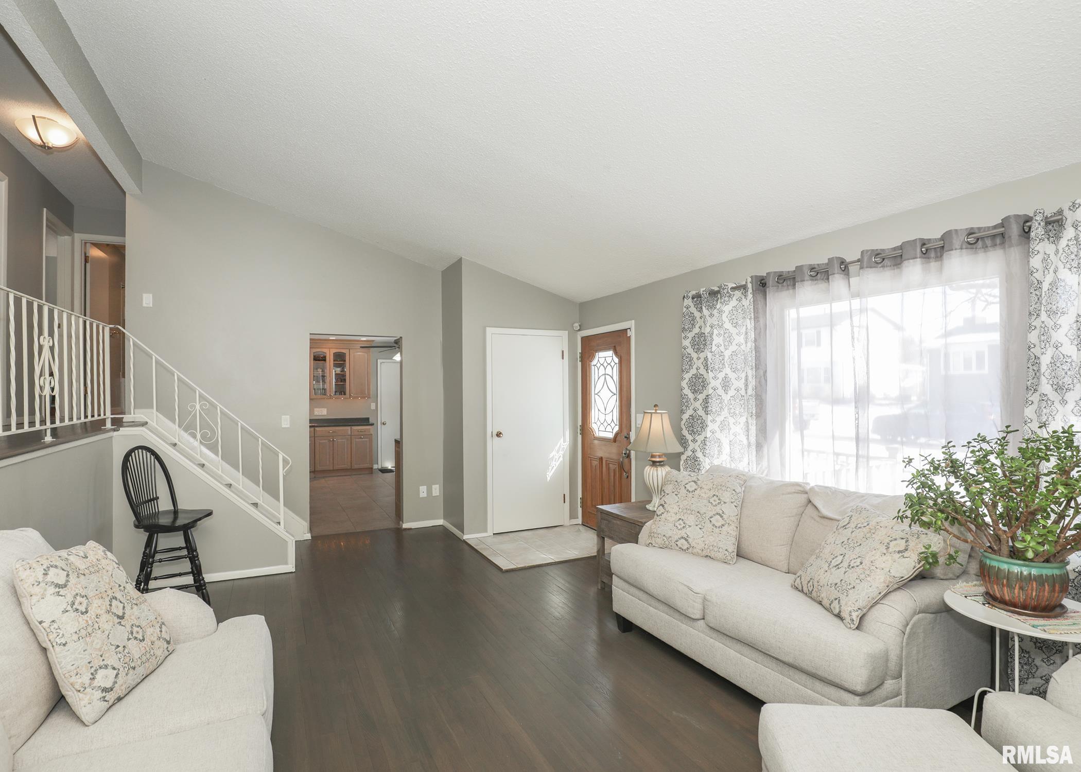 3410 Fairhaven Road Davenport, IA 52807 - Photo 10 of 28 Gallery Image 10