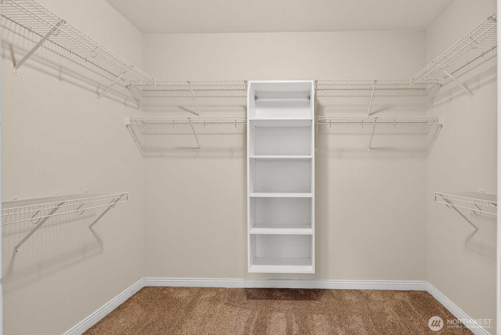 120 West Crescent Harbor Road Oak Harbor, WA 98277 - Photo 17 of 35