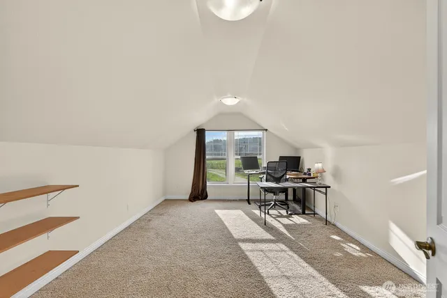 $849,000 | 120 West Crescent Harbor Road, Oak Harbor, WA 98277