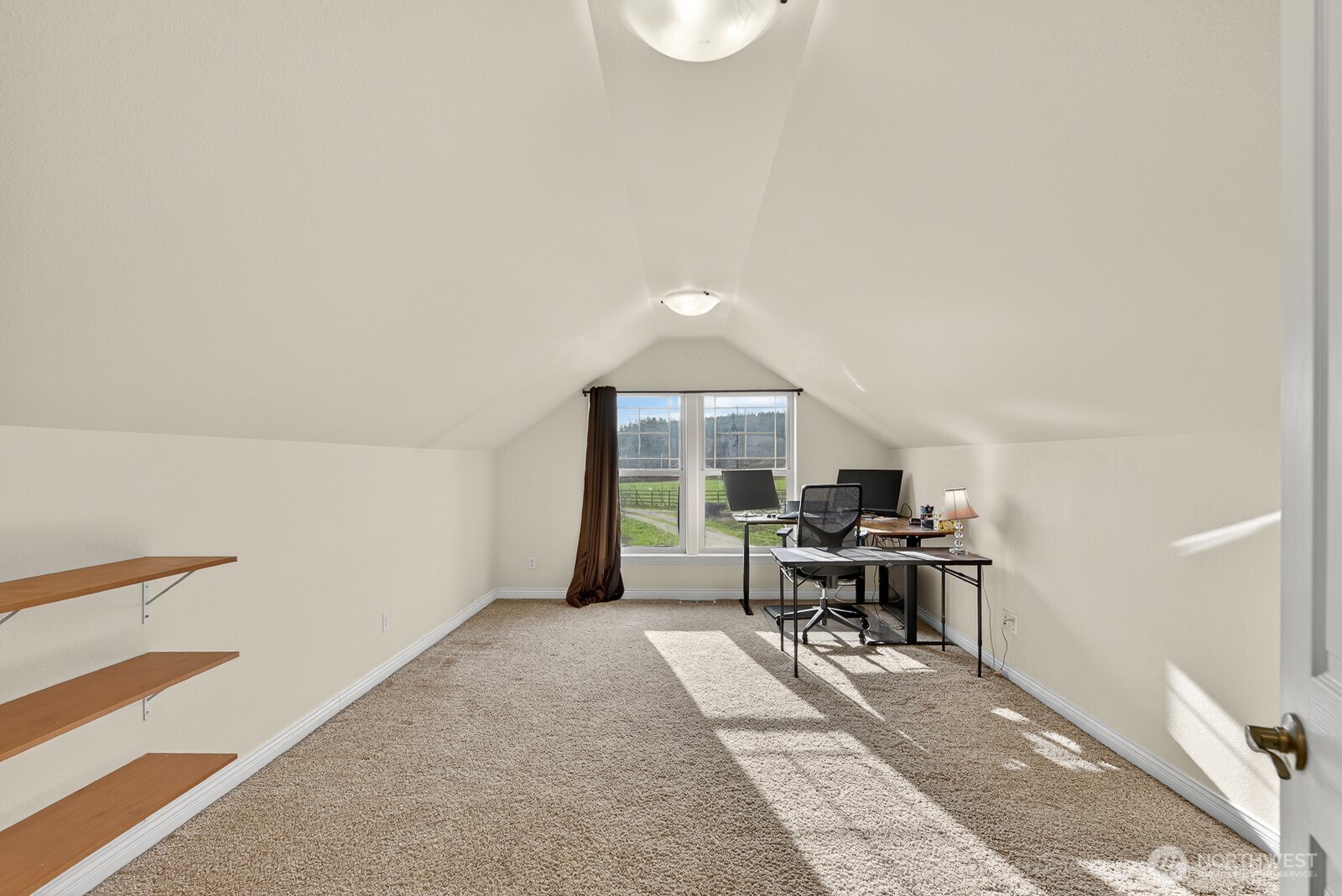 120 West Crescent Harbor Road Oak Harbor, WA 98277 - Photo 18 of 35