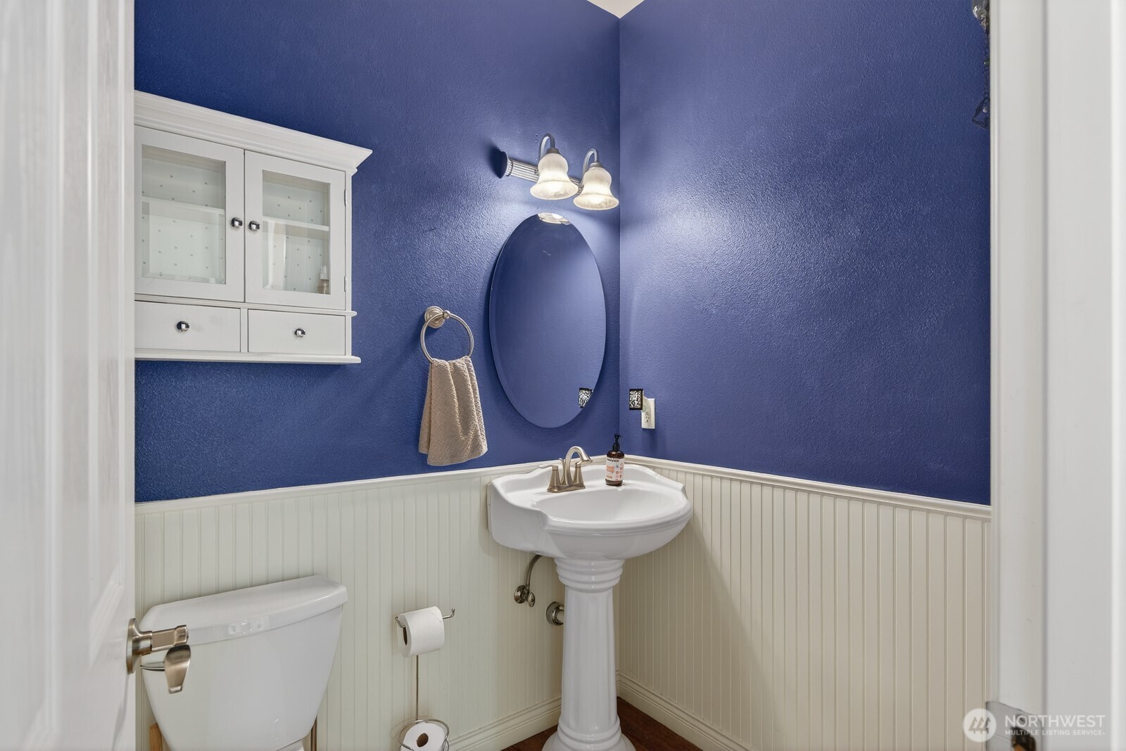 120 West Crescent Harbor Road Oak Harbor, WA 98277 - Photo 19 of 35