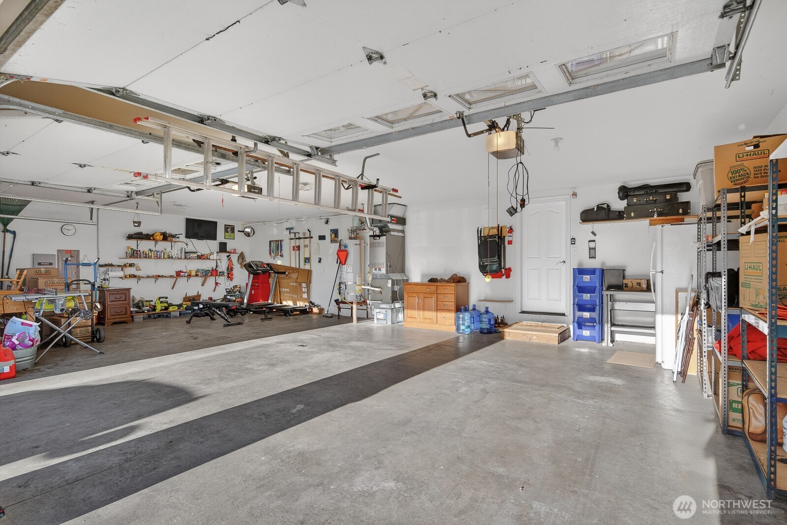 120 West Crescent Harbor Road Oak Harbor, WA 98277 - Photo 33 of 35