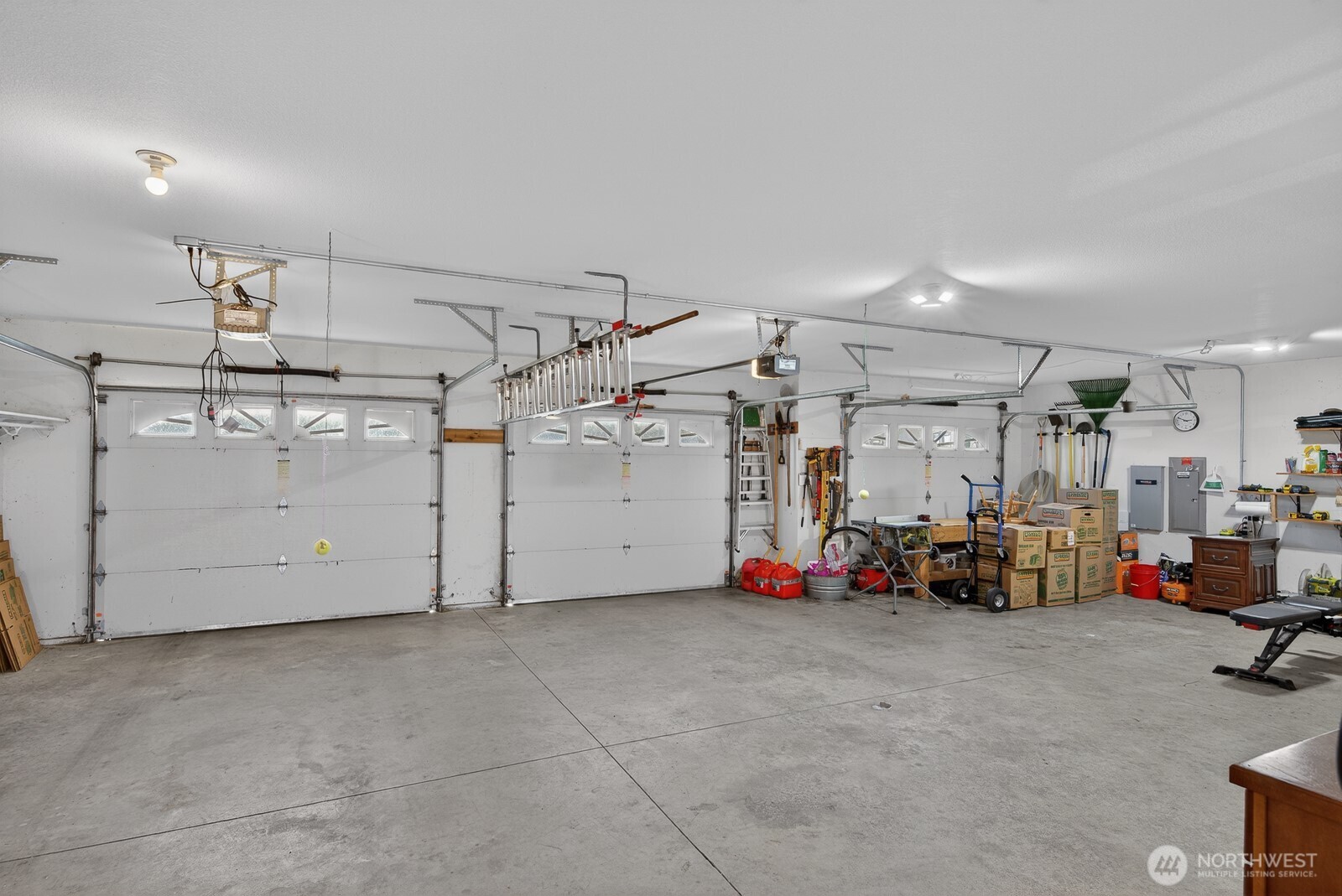 120 West Crescent Harbor Road Oak Harbor, WA 98277 - Photo 34 of 35