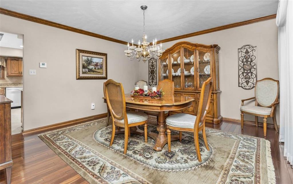 Imagine dinner parties and large special occasion dinners!