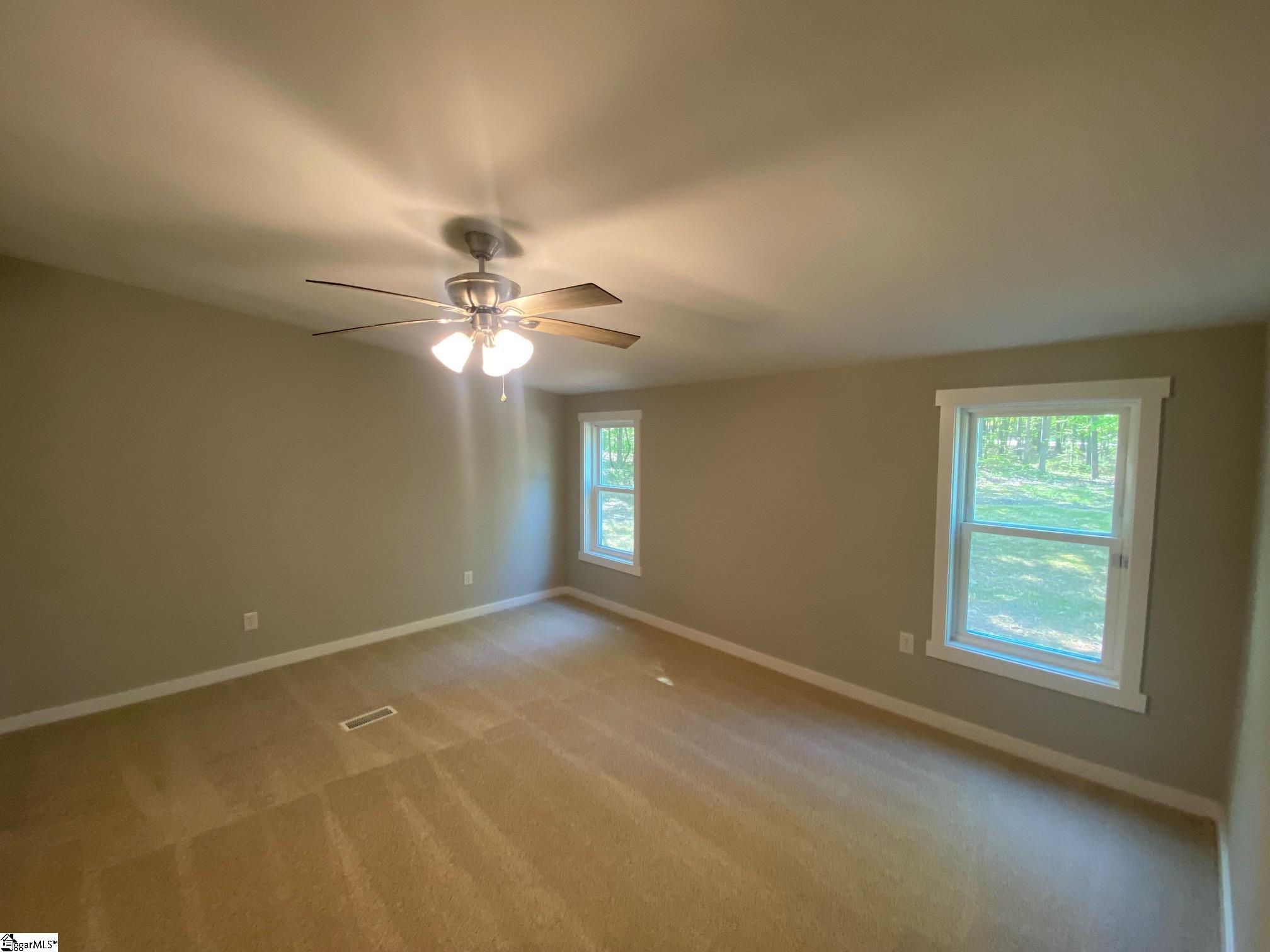 560 Carousel Road Gray Court, SC 29645 - Photo 30 of 39 Gallery Image 30