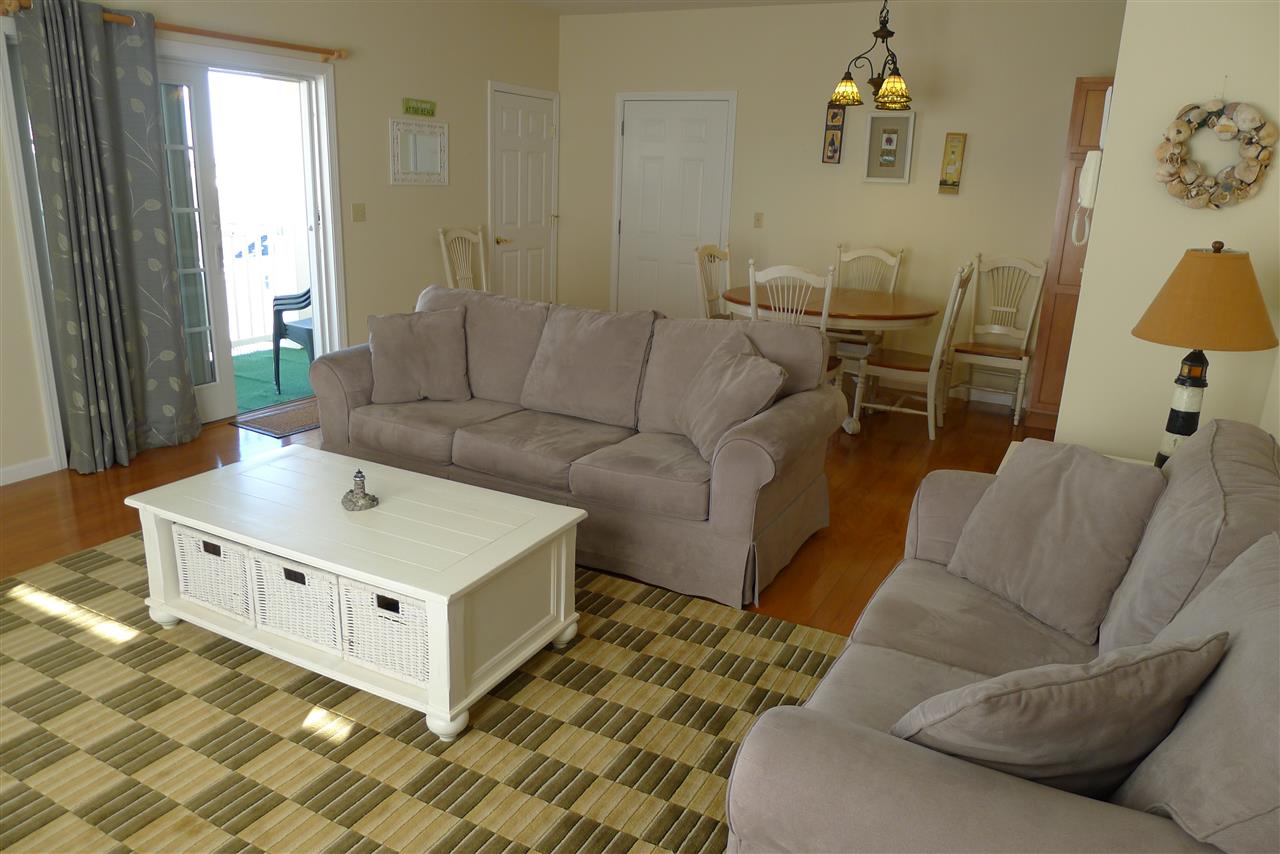17 K Street, Unit 12 Hampton, NH 03842 - Photo 3 of 11 Gallery Image 3