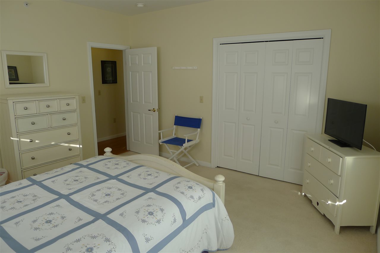 17 K Street, Unit 12 Hampton, NH 03842 - Photo 7 of 11 Gallery Image 7
