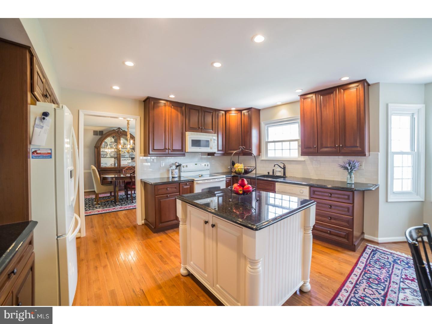 2317 Sand Trap Road Jamison, PA 18929 - Photo 3 of 25 Kitchen