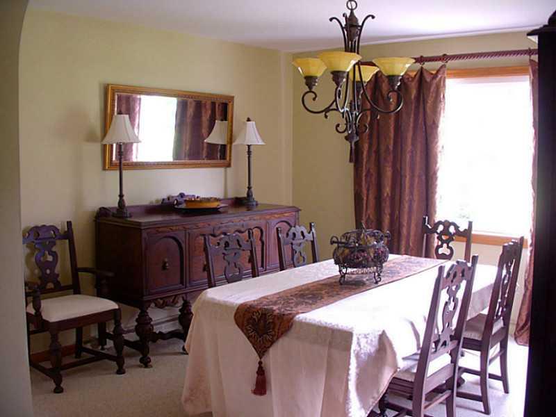 384 Saxonburg Road Butler, PA 16002 - Photo 8 of 25 Dining Room.