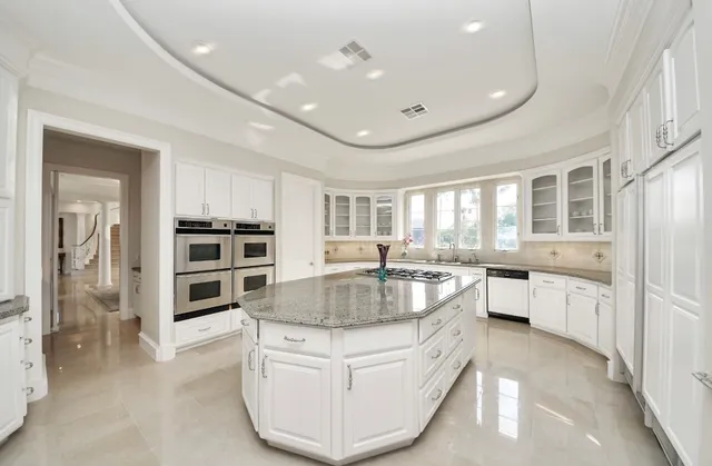 $5,099,999 | 2210 Twin Oaks Boulevard, Kemah, TX 77565