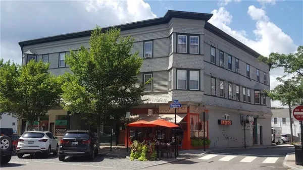 $579,000 | 102 Broadway, Unit 2B, Newport, RI 02840