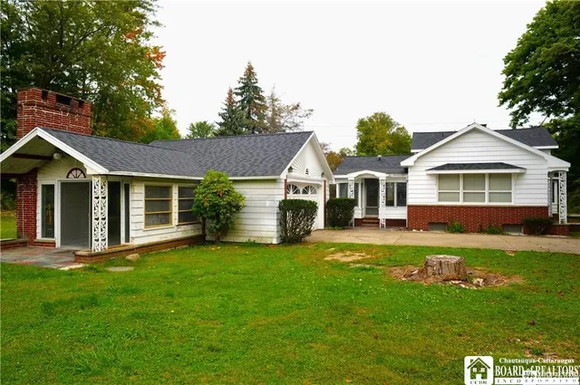 $180,000 | 11071 Mixer Road, Hanover, NY 14062