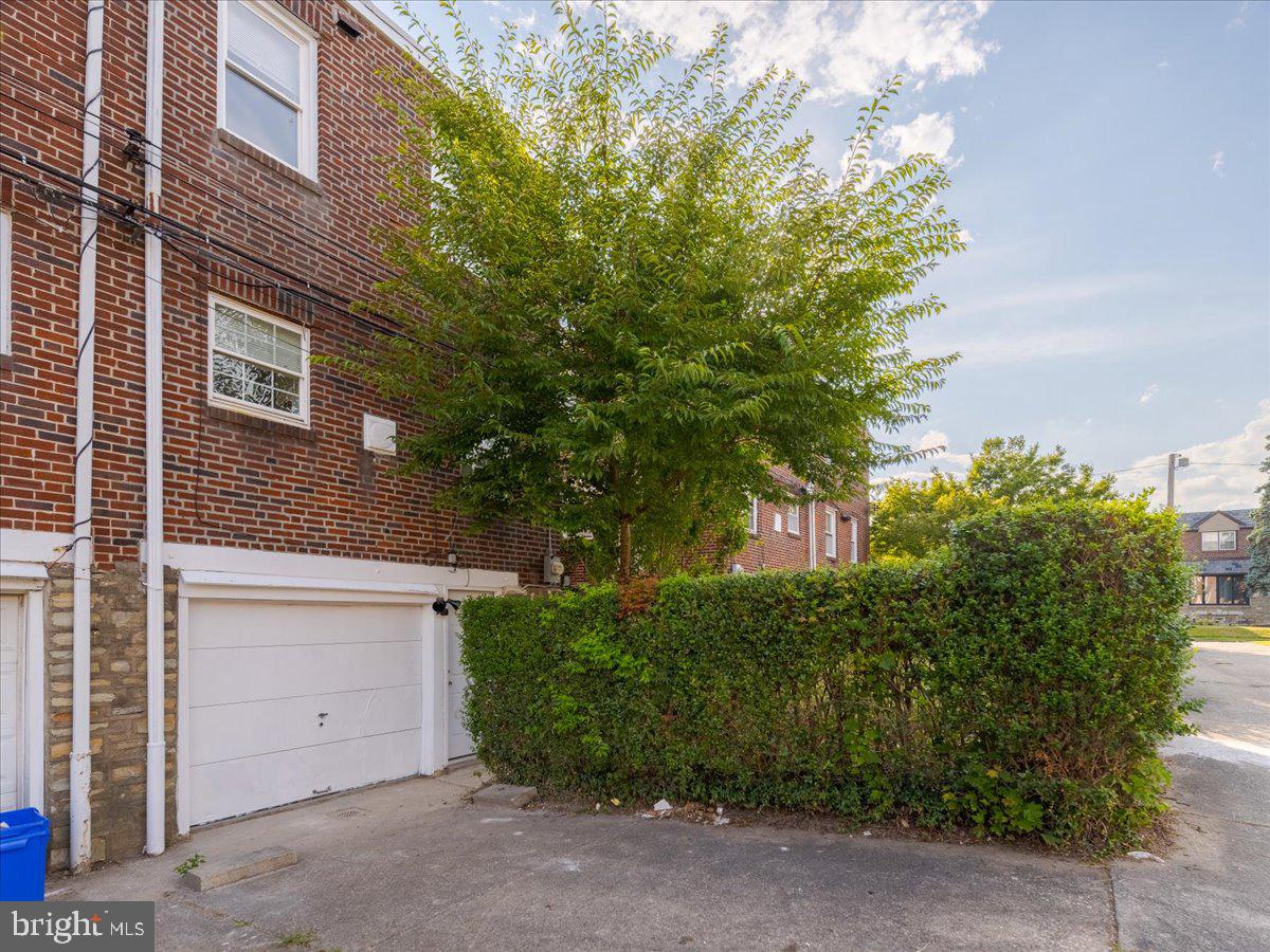 8211 Rugby Street Philadelphia, PA 19150 - Photo 8 of 37 1 car garage