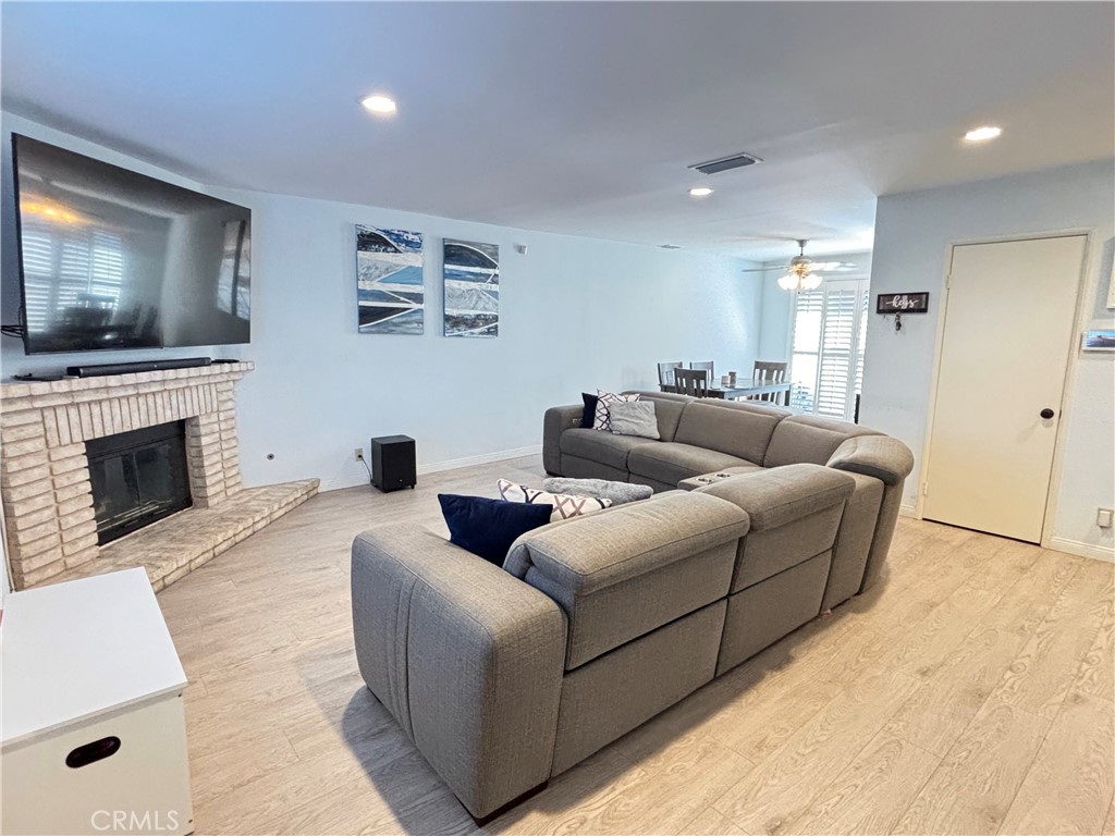 14630 Halldale Avenue, Unit 2 Gardena, CA 90247 - Photo 6 of 27 living area