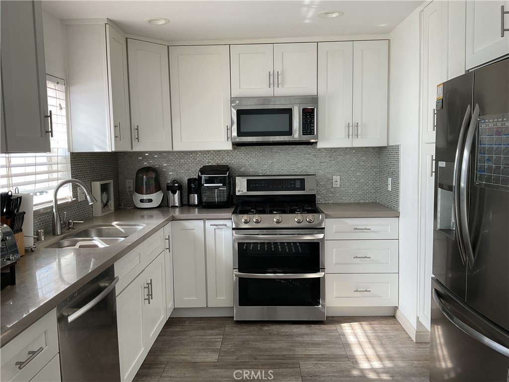 14630 Halldale Avenue, Unit 2 Gardena, CA 90247 - Photo 10 of 27