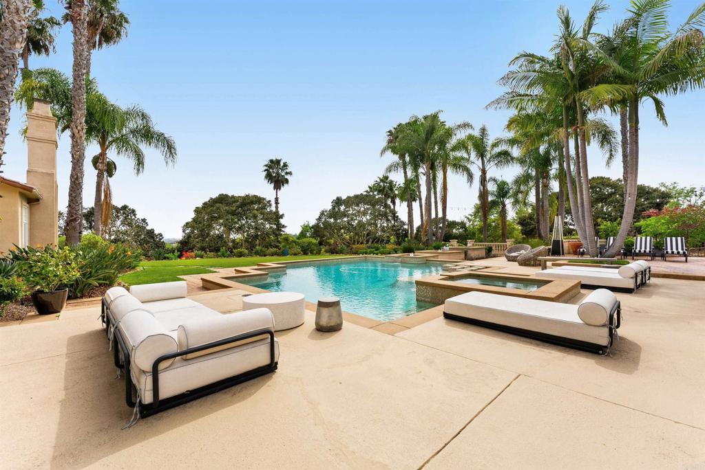 7345 Vista Rancho Court Rancho Santa Fe, CA 92091 - Photo 43 of 60