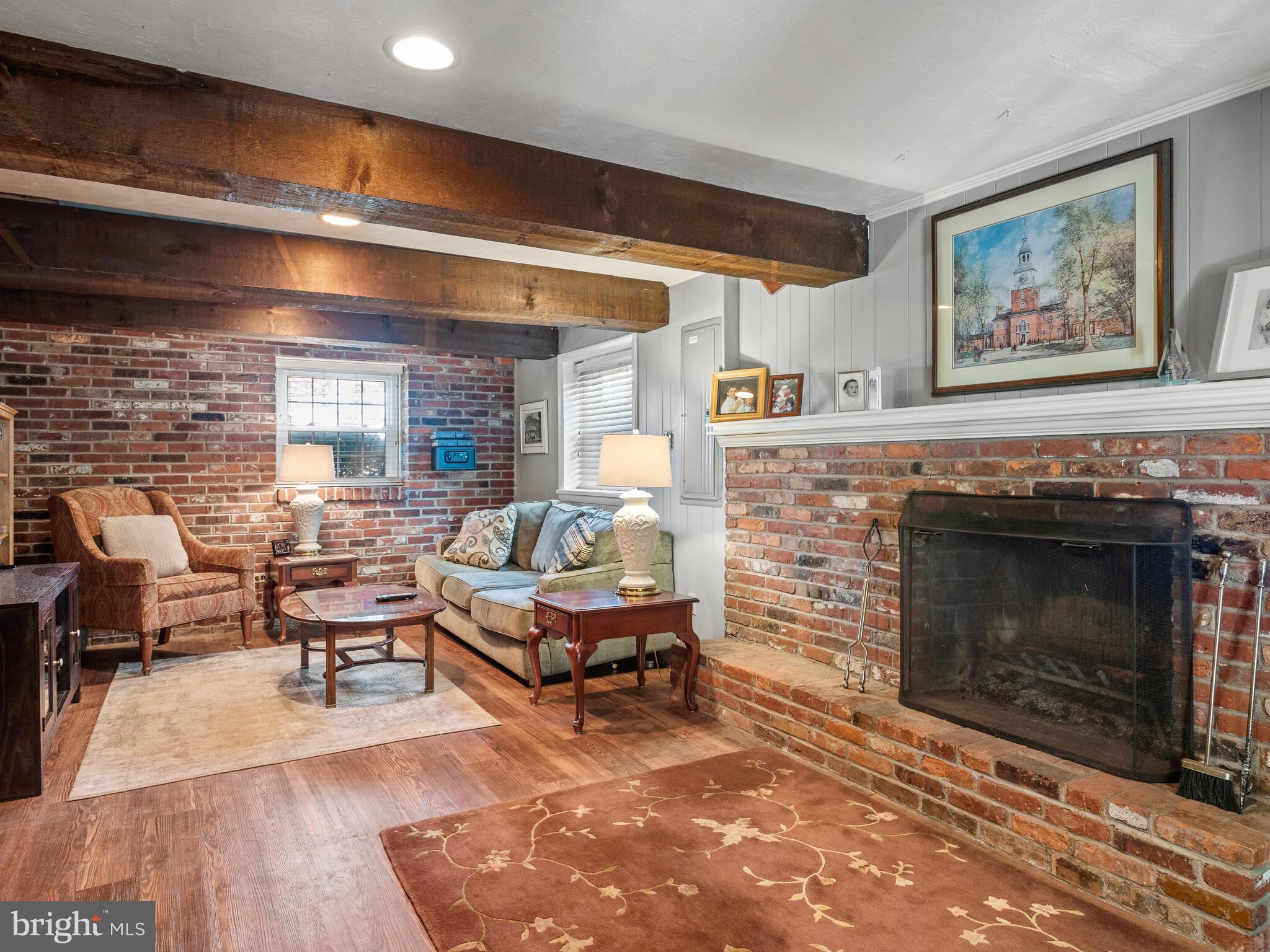 522 West Pothouse Road Phoenixville, PA 19460 - Photo 13 of 26 Family Room