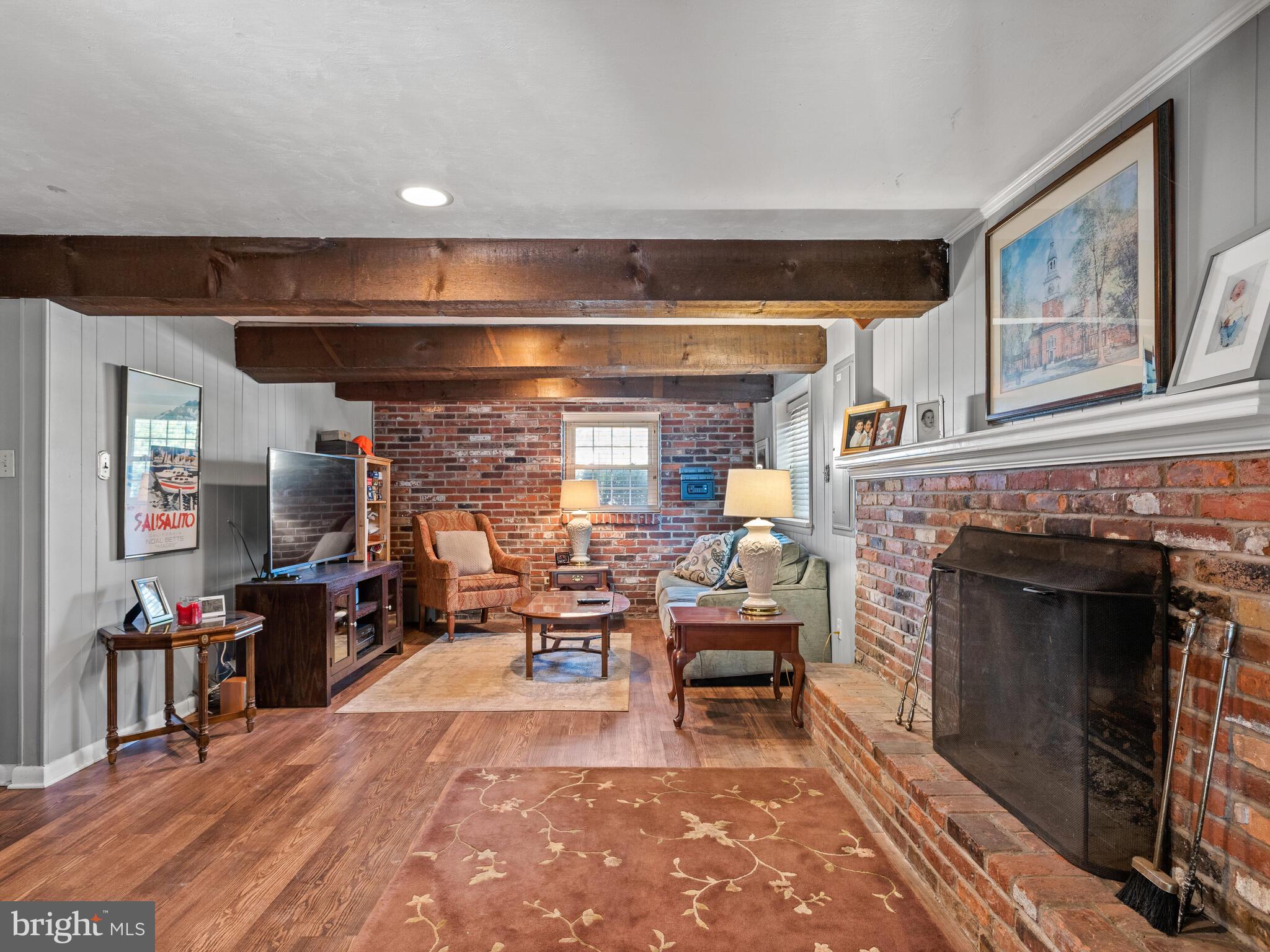 522 West Pothouse Road Phoenixville, PA 19460 - Photo 14 of 26 Family Room