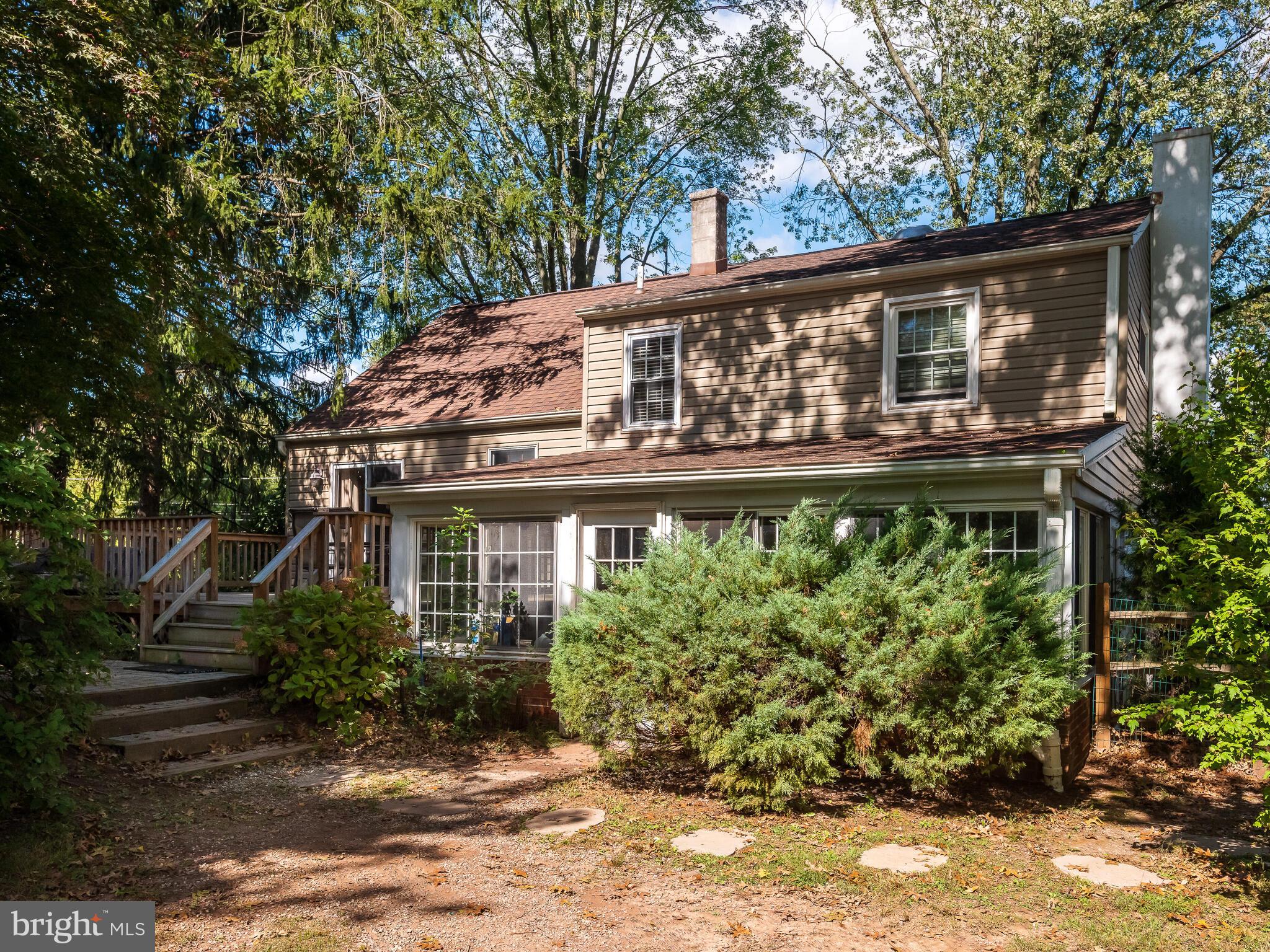 522 West Pothouse Road Phoenixville, PA 19460 - Photo 25 of 26 Exterior Rear - Enclosed Porch