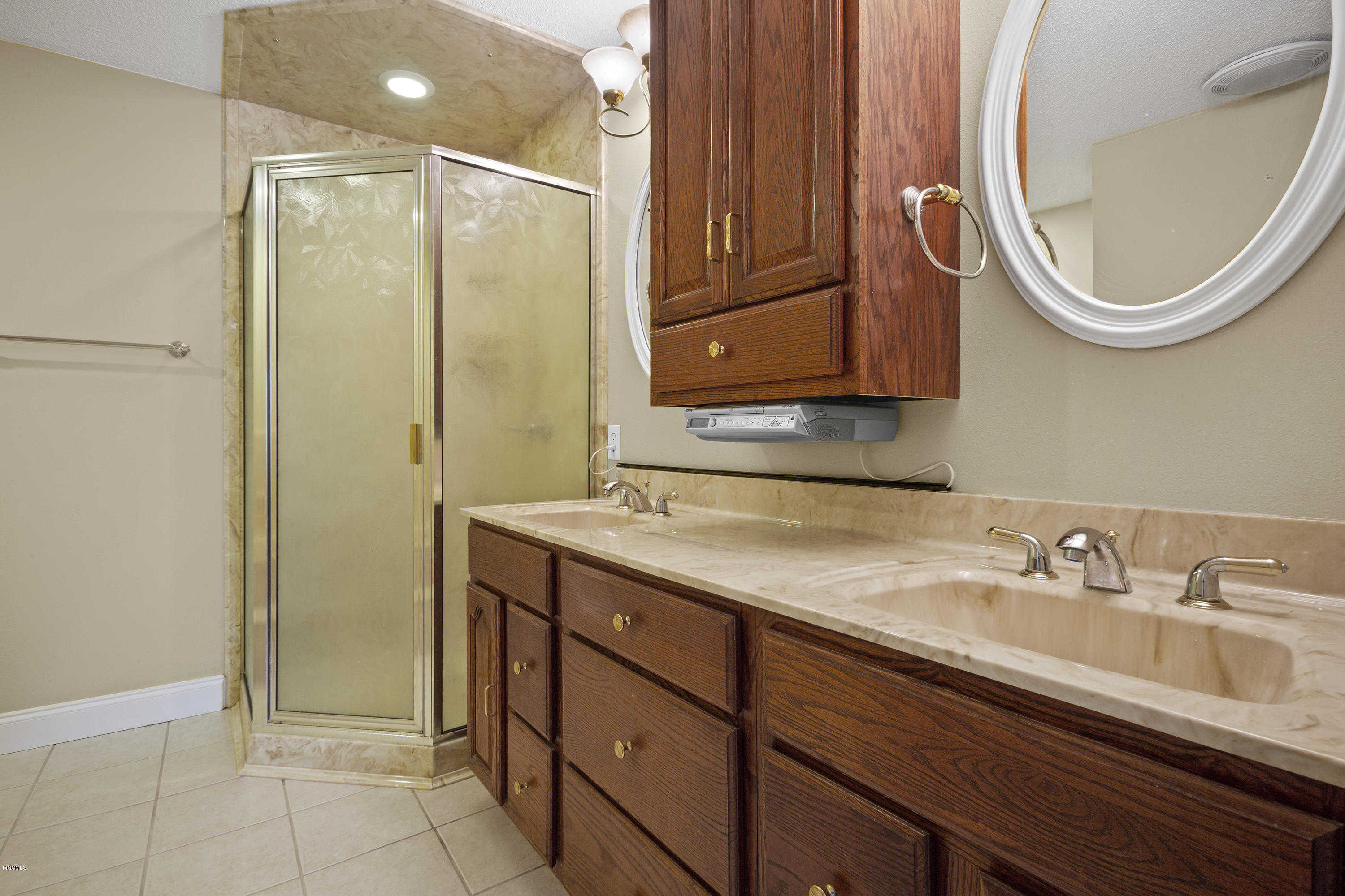 9316 Boyette Road Biloxi, MS 39532 - Photo 15 of 39 Master Bath