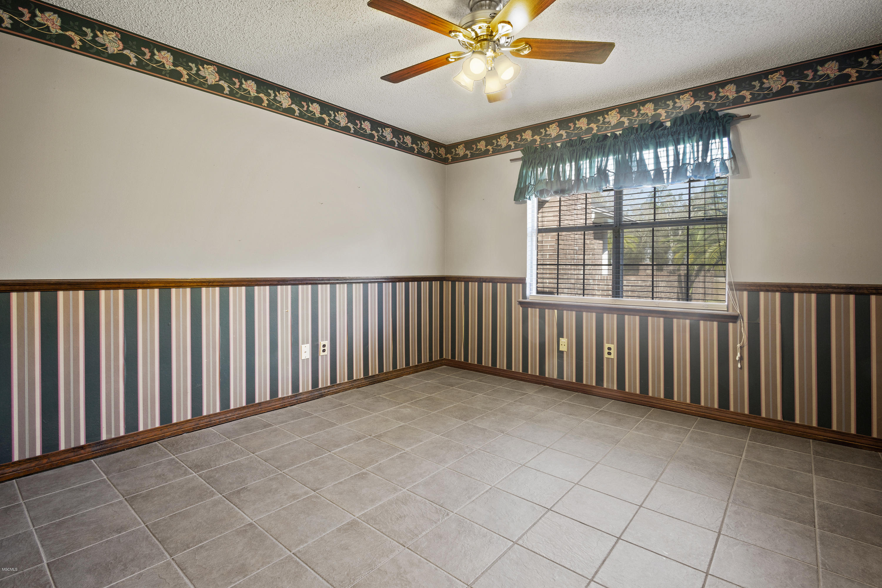 9316 Boyette Road Biloxi, MS 39532 - Photo 21 of 39 Bedroom