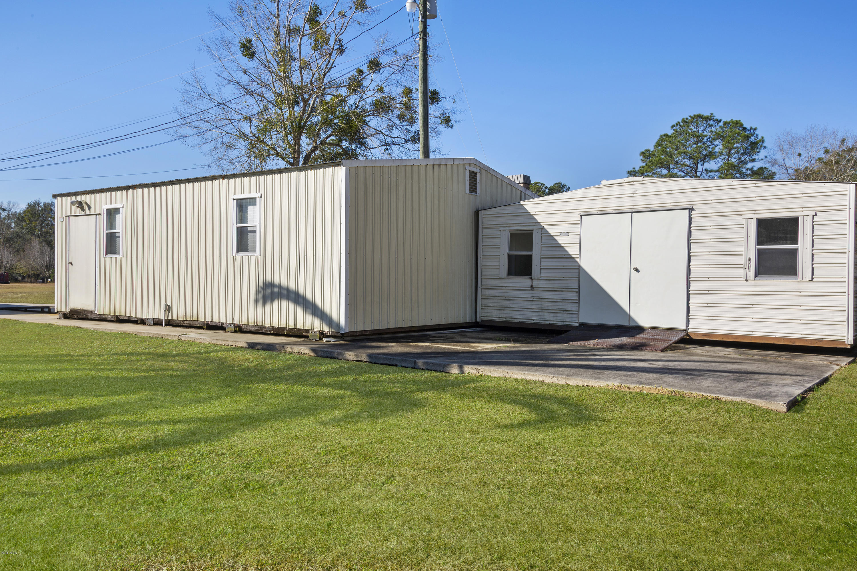 9316 Boyette Road Biloxi, MS 39532 - Photo 37 of 39 Storage
