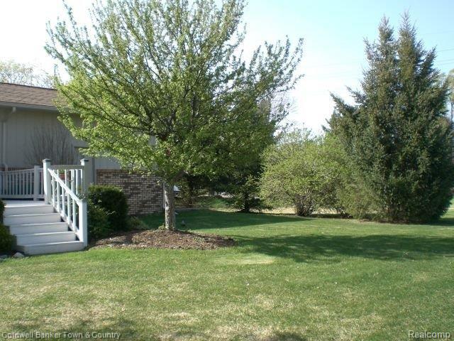 3525 East Commerce Road Commerce Township, MI 48382 - Photo 18 of 22 private