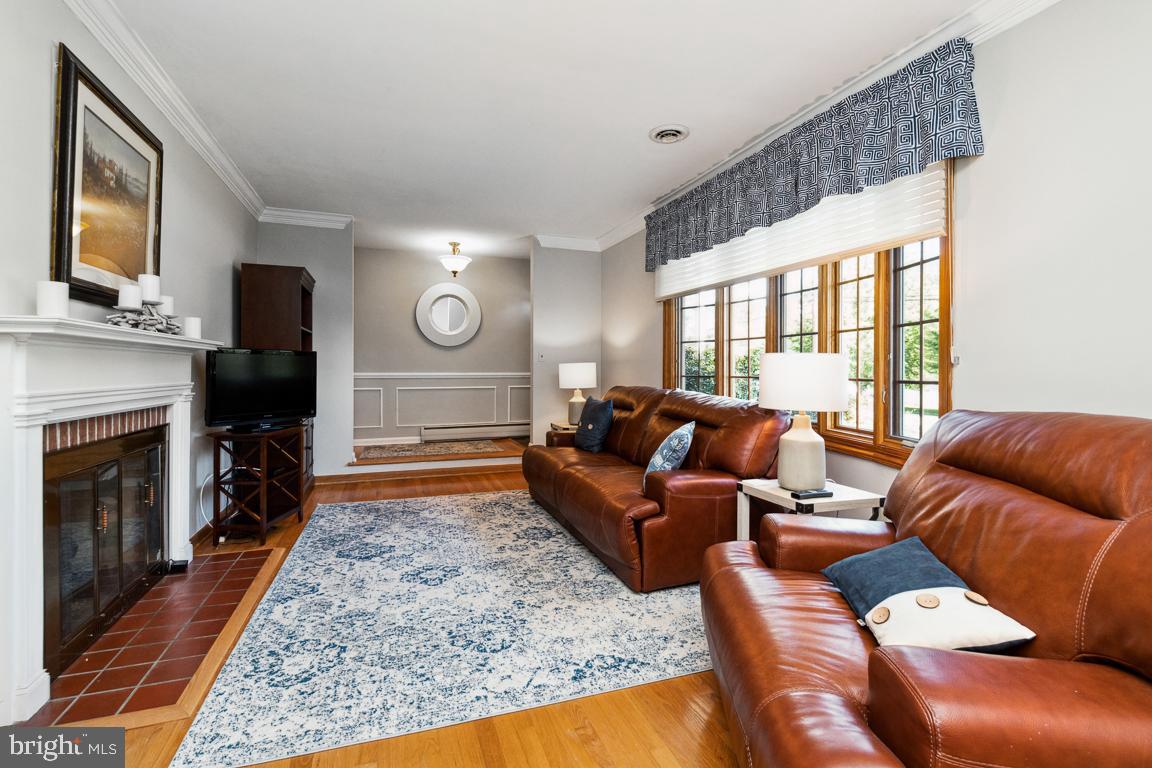 9823 Fox Hill Road Perry Hall, MD 21128 - Photo 4 of 49