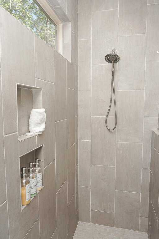 213 Bush Court McCormick, SC 29835 - Photo 13 of 25 014 - Tea Olive Gallery