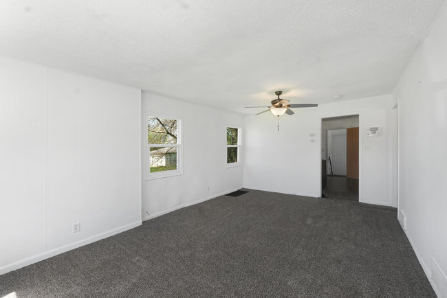 123 Riley Avenue Lockport, IL 60441 - Photo 5 of 15 Gallery Image 5
