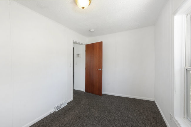 123 Riley Avenue Lockport, IL 60441 - Photo 9 of 15 Gallery Image 9