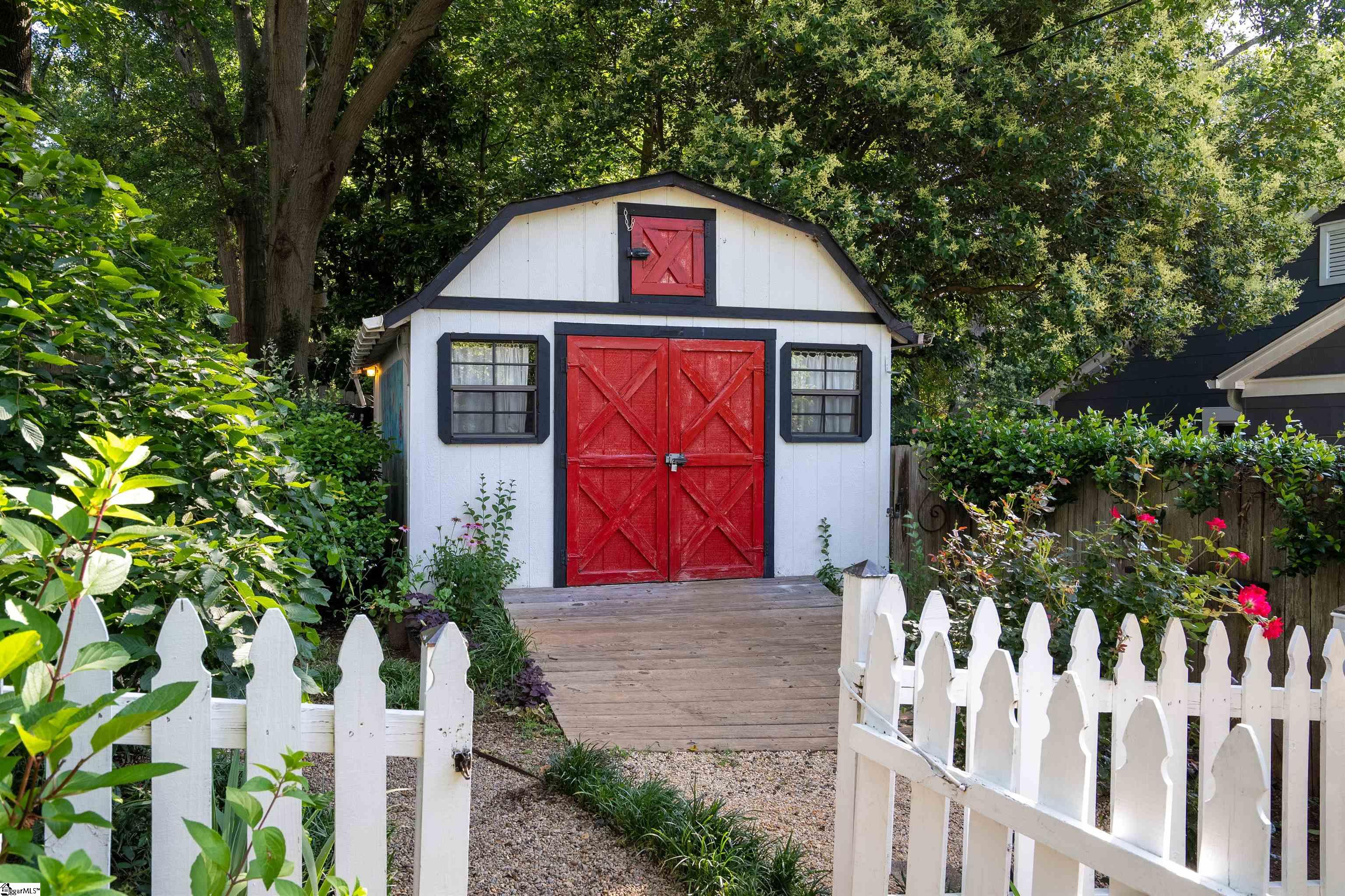 109 Lowndes Hill Road Greenville, SC 29607 - Photo 23 of 29
