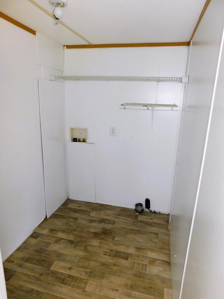 5460 Kentuck Road Ringgold, VA 24586 - Photo 16 of 37 Laundry room