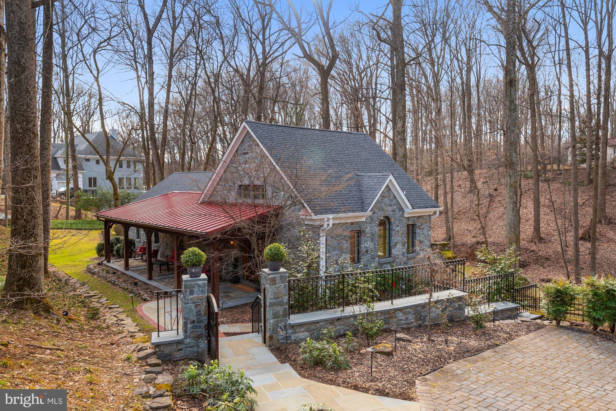 8210 Kingsgate Road Potomac, MD 20854 - Photo 1 of 44