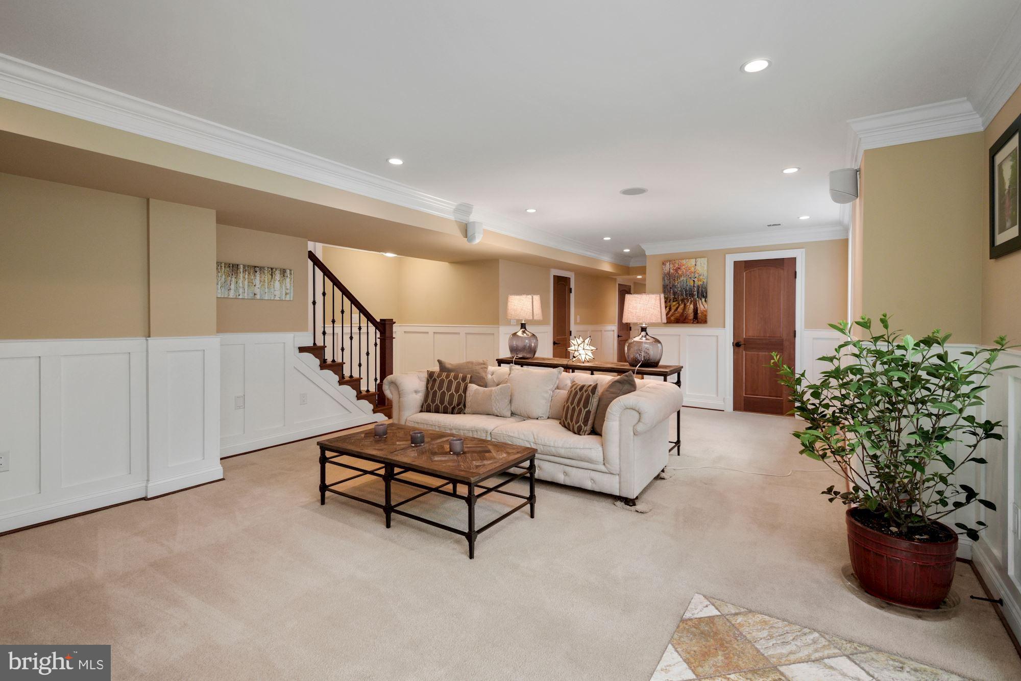 8210 Kingsgate Road Potomac, MD 20854 - Photo 22 of 44
