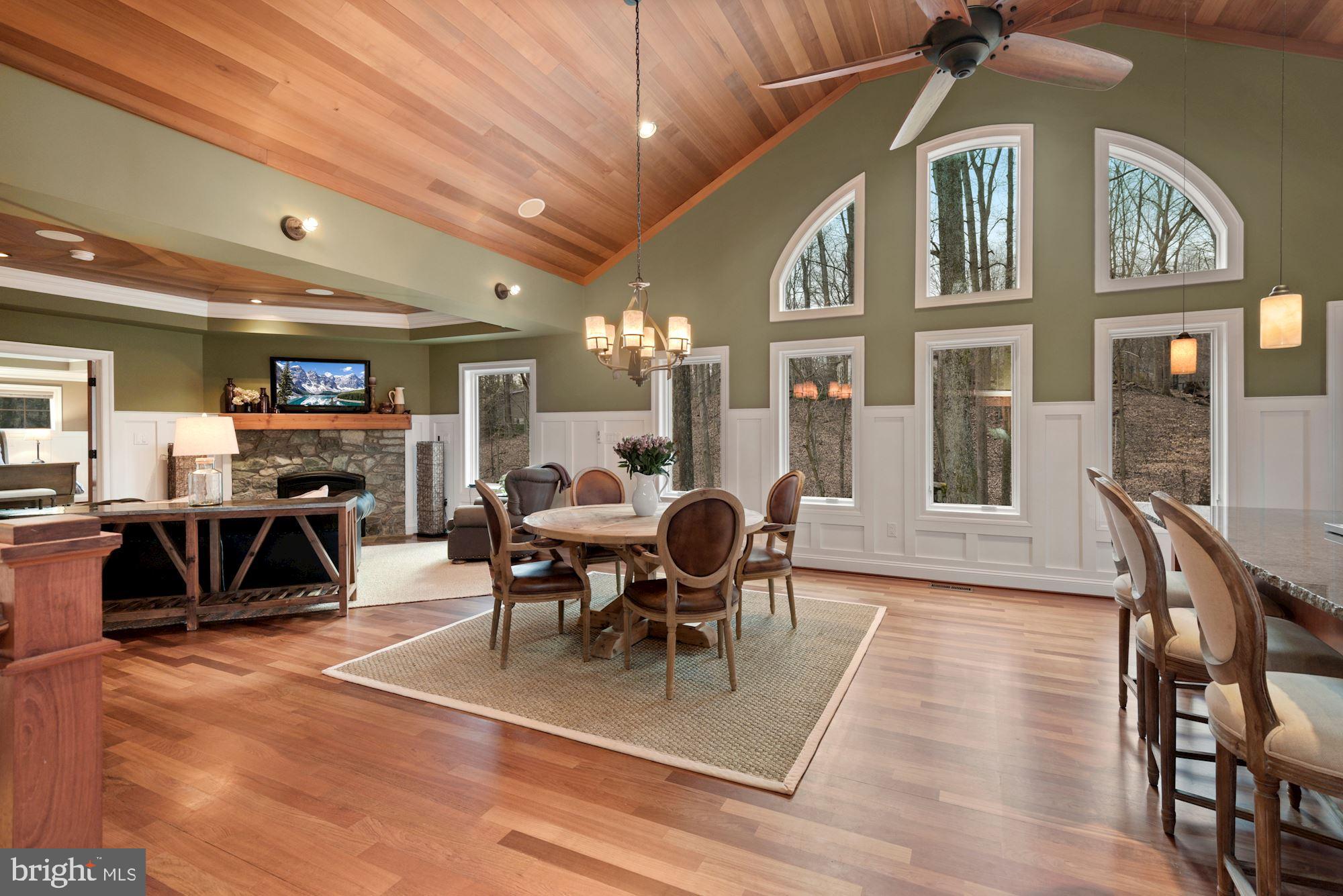 8210 Kingsgate Road Potomac, MD 20854 - Photo 5 of 44