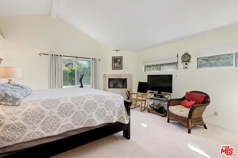 $2,195,000 | 17173 Avenida De Santa Ynez, Pacific Palisades, CA 90272