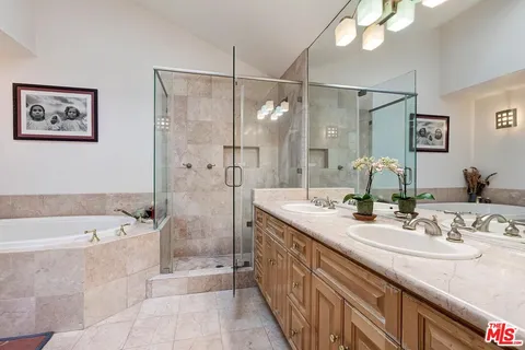 $2,195,000 | 17173 Avenida De Santa Ynez, Pacific Palisades, CA 90272