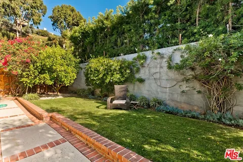 $2,195,000 | 17173 Avenida De Santa Ynez, Pacific Palisades, CA 90272